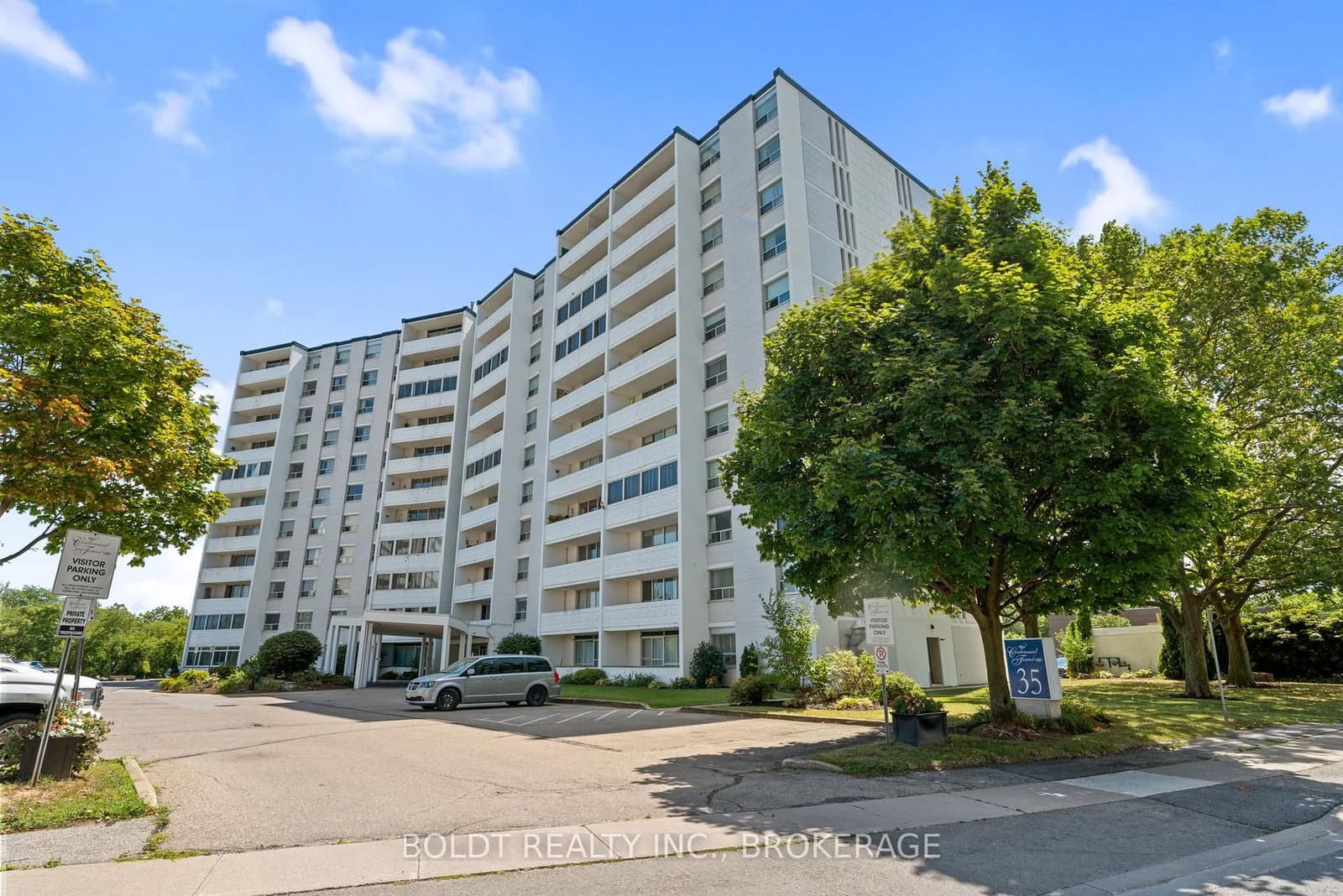 #1008 - 35 Towering Heights Boulevard