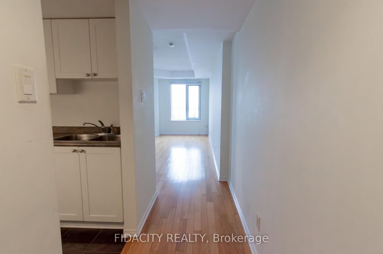 310 Central Park Drive, Unit 5C thumbnail 2