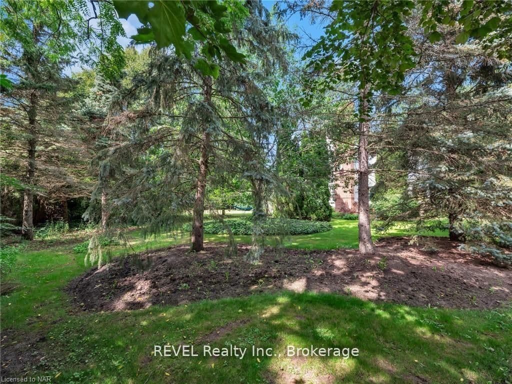 411 VICTORIA ST - LOT 1 Street thumbnail 9