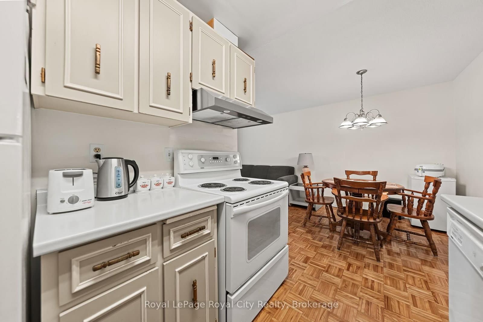 #102 - 234 Willow Road
