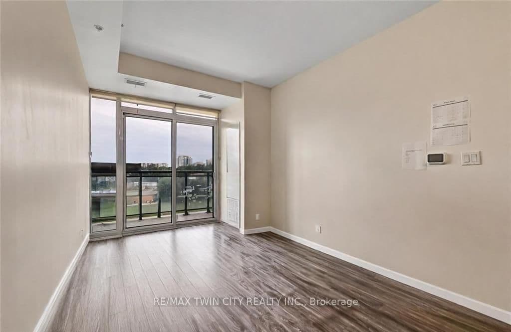 128 King Street, Unit 807 thumbnail 13