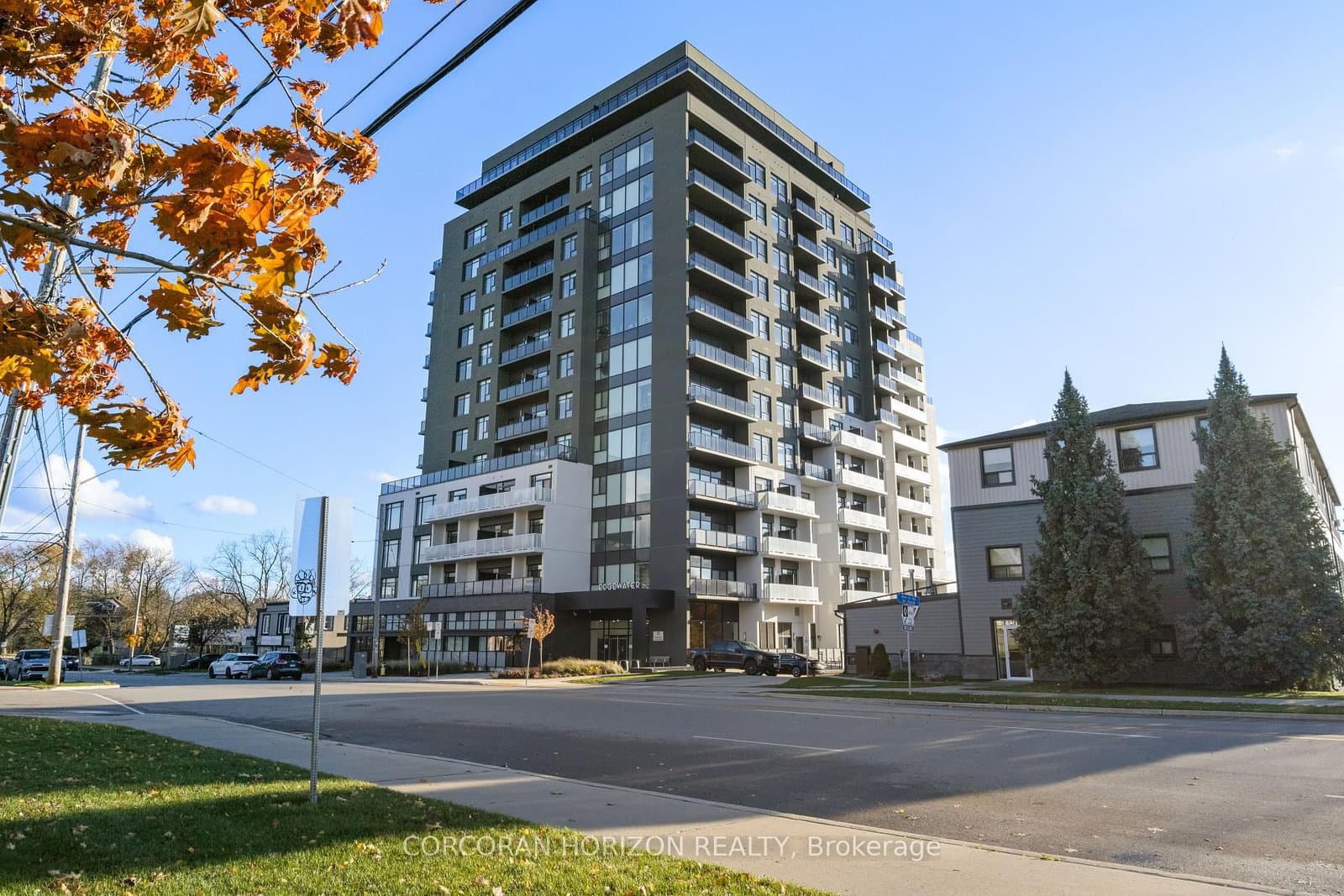 #1105 - 71 Wyndham Street S