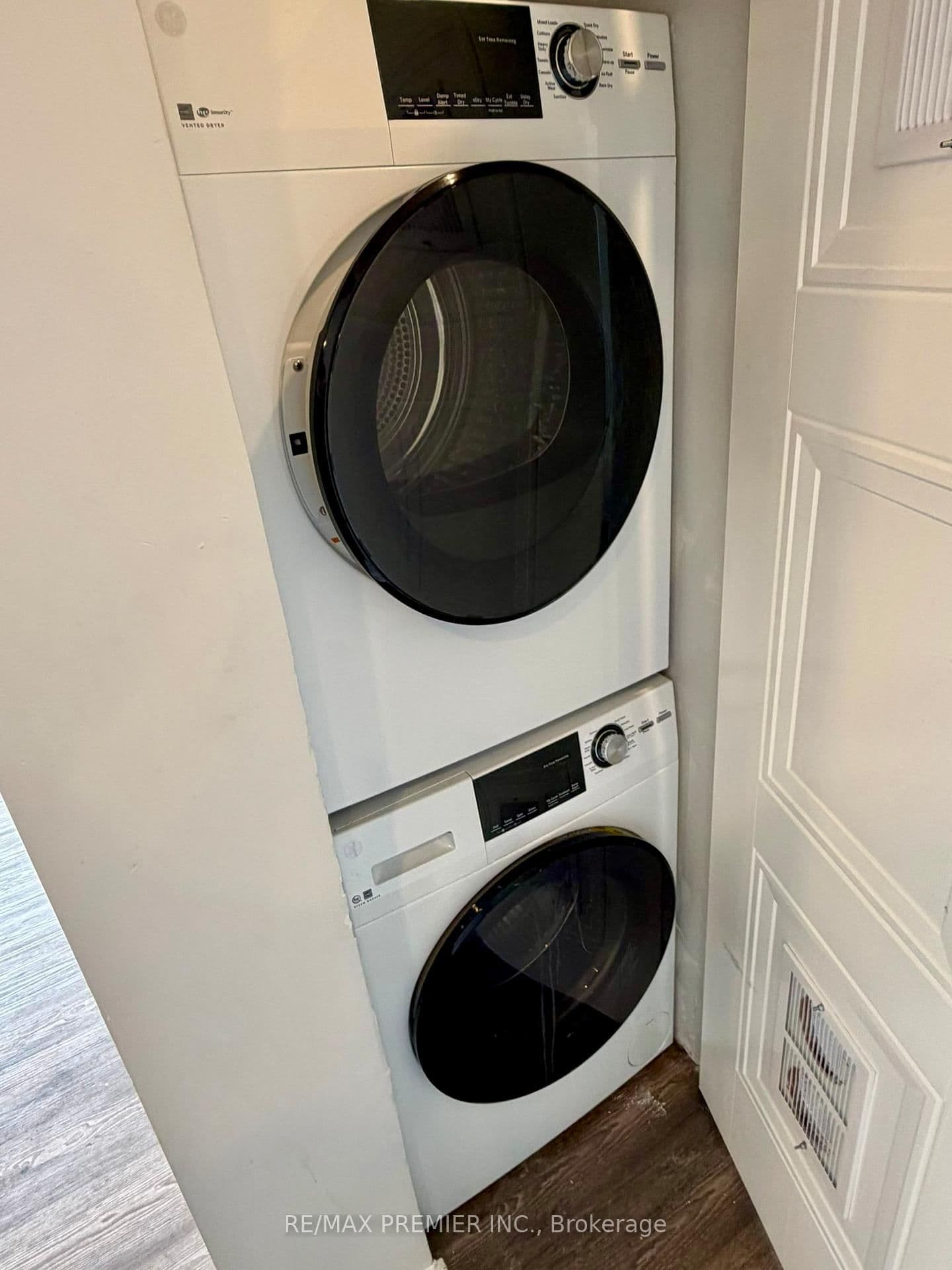 112 St. Joseph's Drive, Unit 101 thumbnail 6