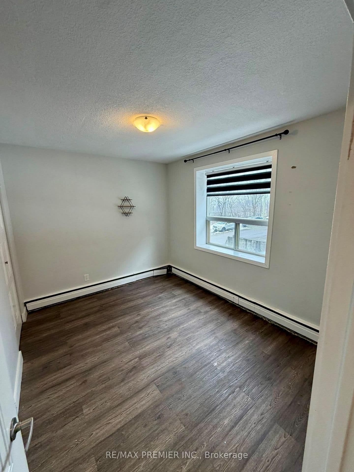 112 St. Joseph's Drive, Unit 101 thumbnail 9