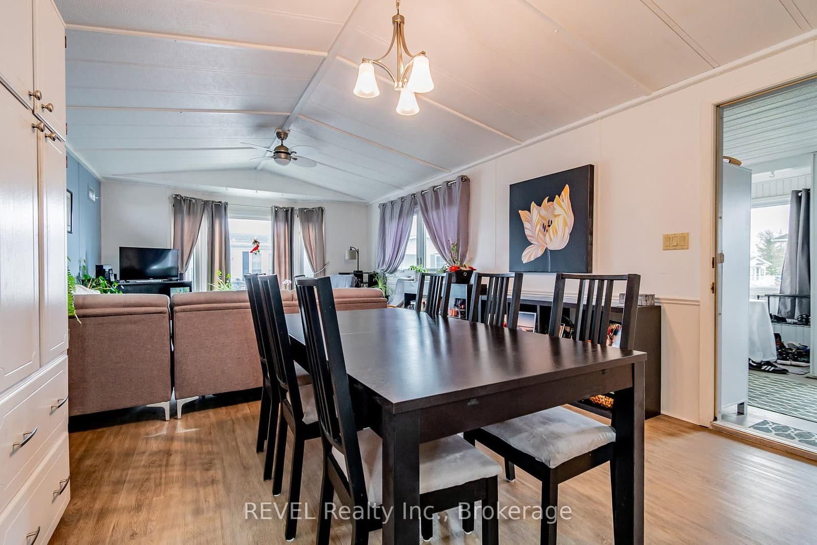 3033 Townline Road, Unit 115 thumbnail 17