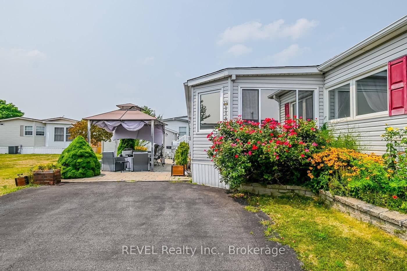3033 Townline Road, Unit 115 thumbnail 2
