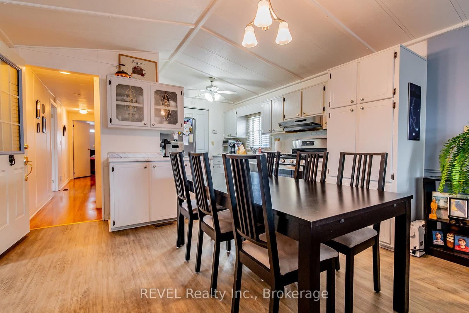 3033 Townline Road, Unit 115 thumbnail 8