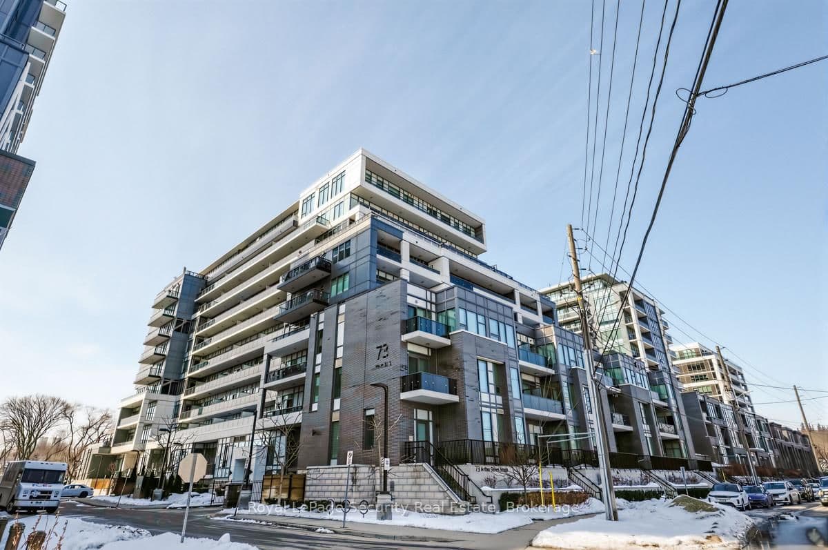 #807 - 73 Arthur Street