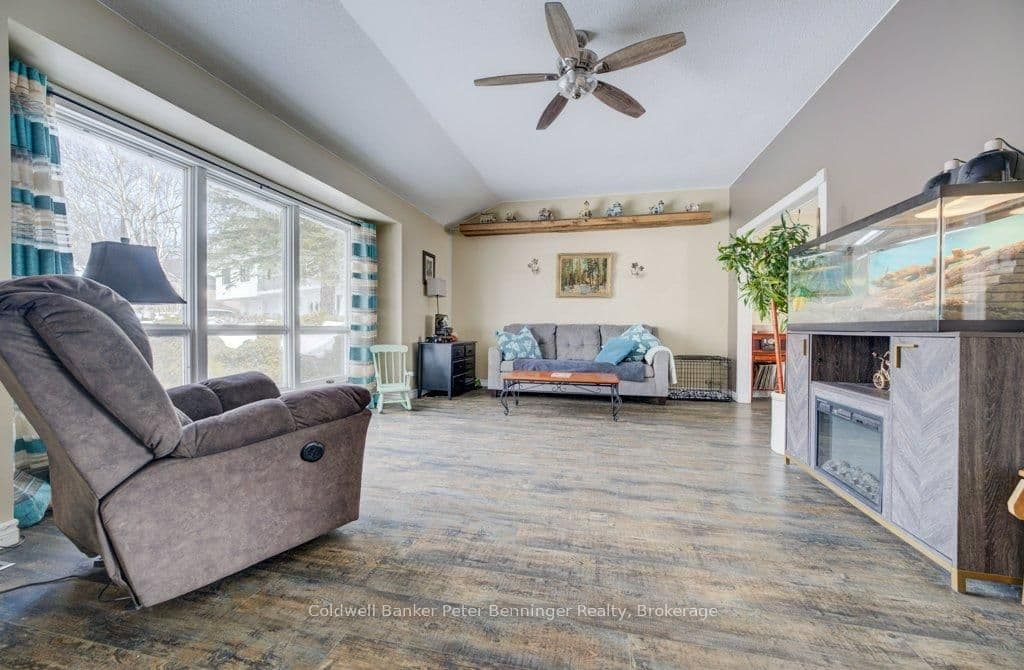 77 2nd Street Crescent thumbnail 11