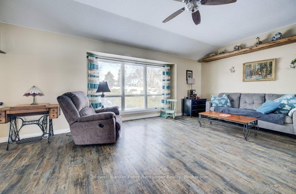 77 2nd Street Crescent thumbnail 9