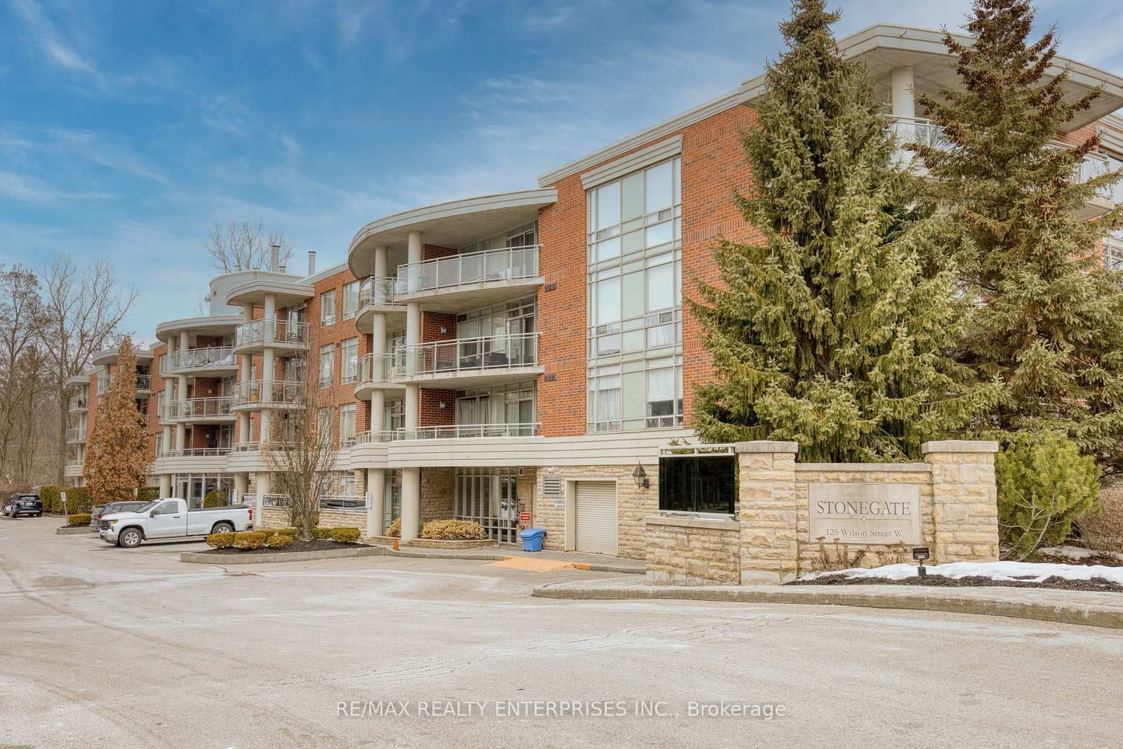 125 Wilson Street W, Unit 315