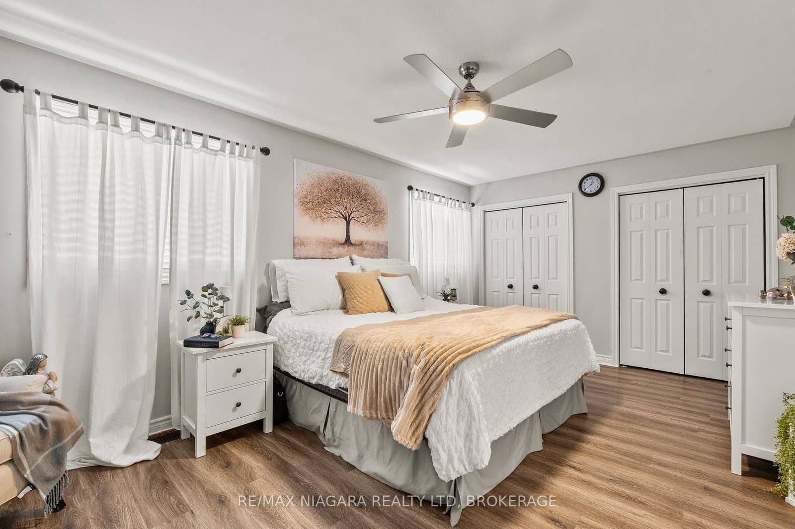 232 Regatta Drive thumbnail 16