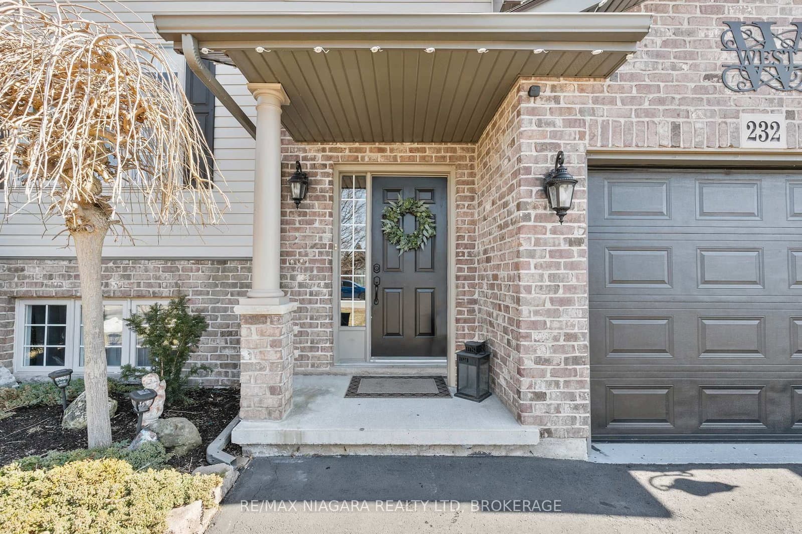 232 Regatta Drive thumbnail 4