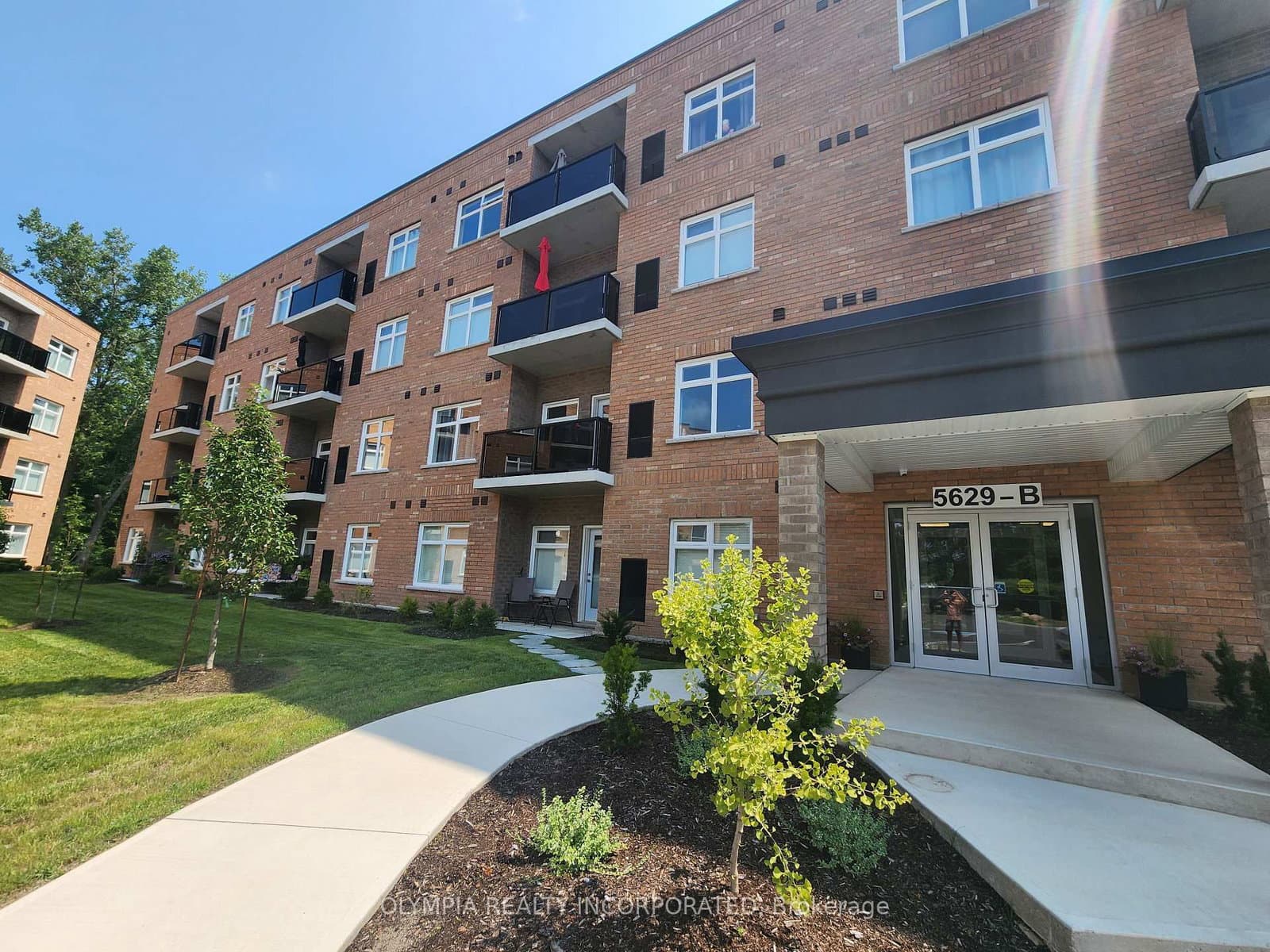 5629 Swayze Drive, Unit B109