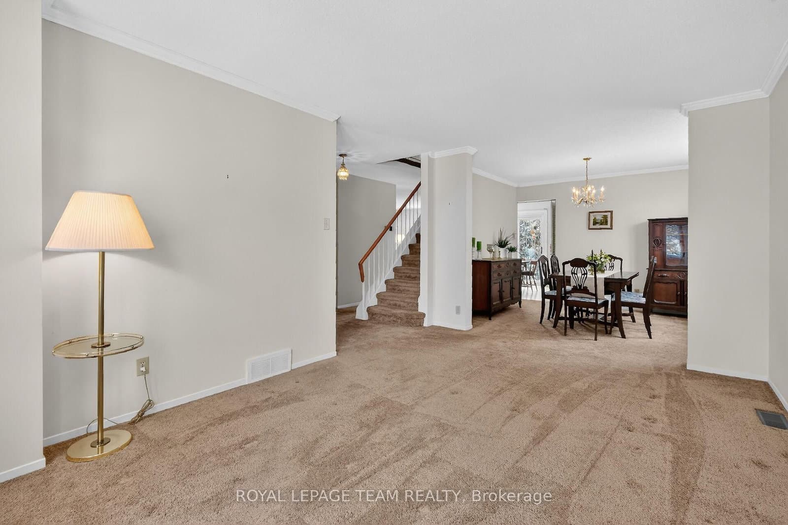 97 Huntsman Crescent thumbnail 4