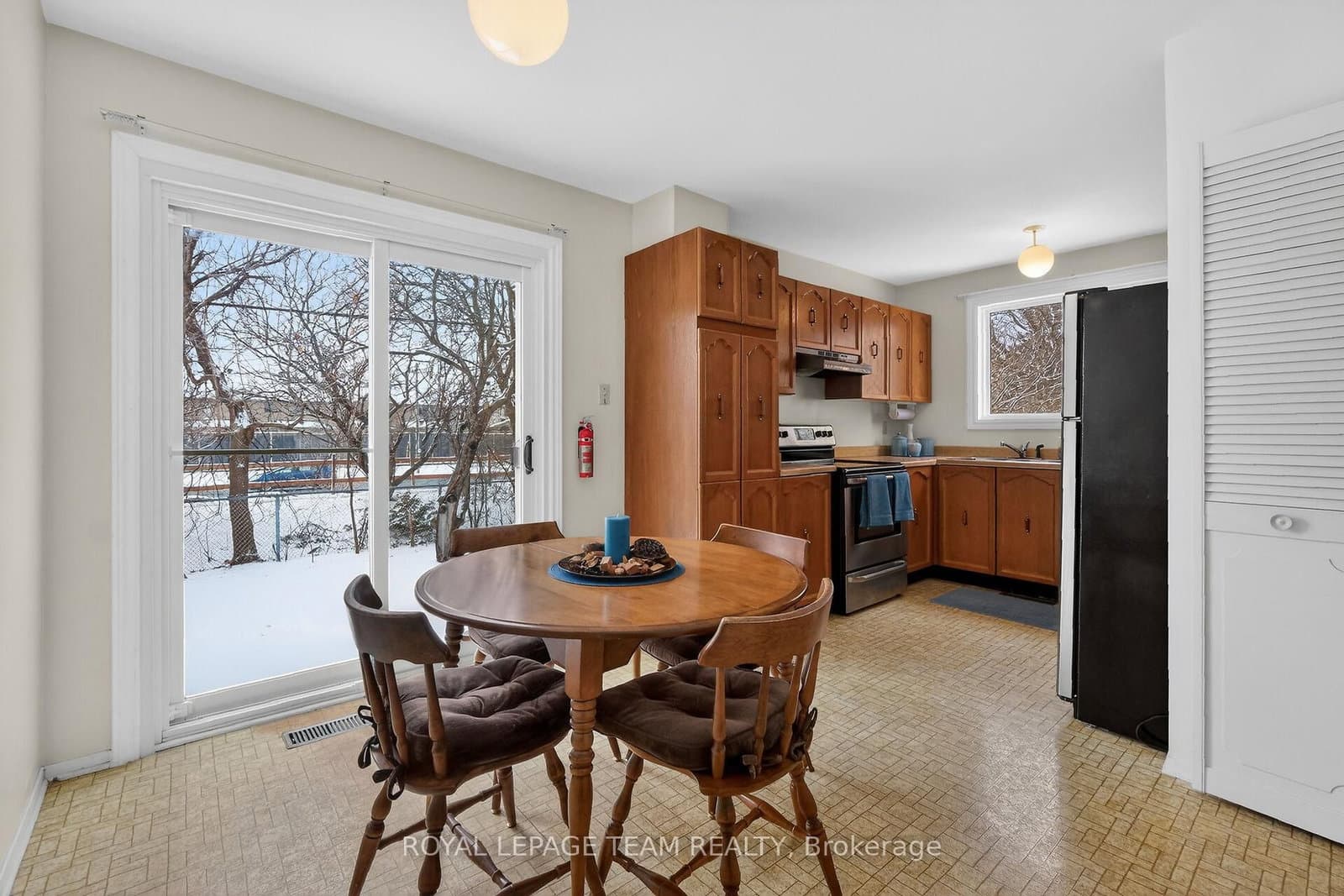 97 Huntsman Crescent thumbnail 9