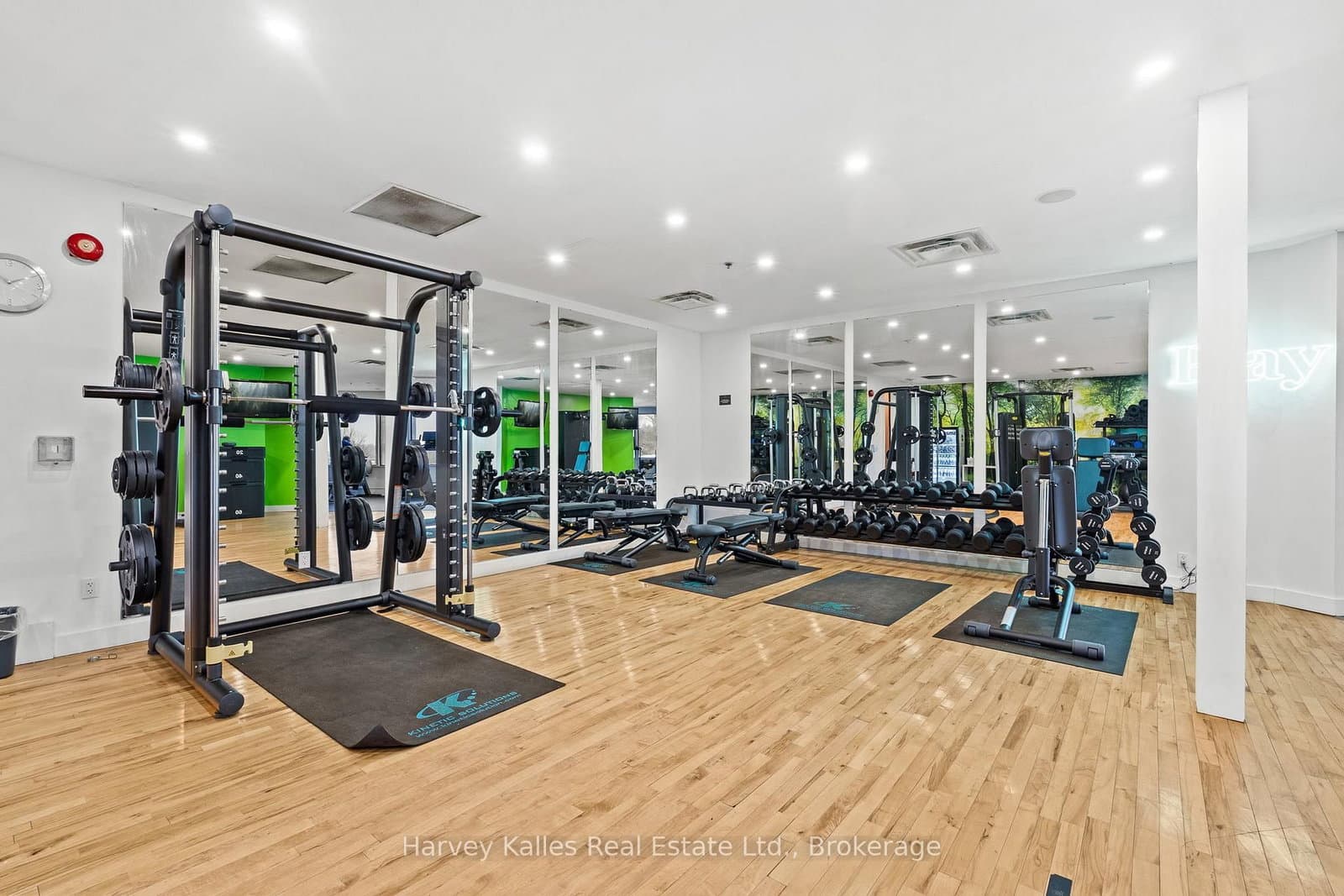 120 Carrick Trail, Unit 401 thumbnail 30
