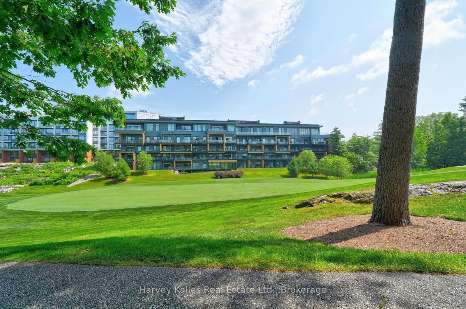 120 Carrick Trail, Unit 401 thumbnail 44