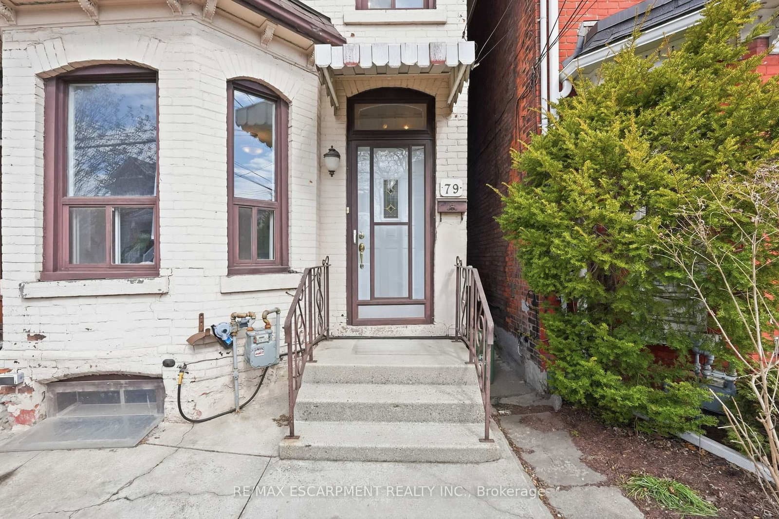 79 Murray Street E thumbnail 4