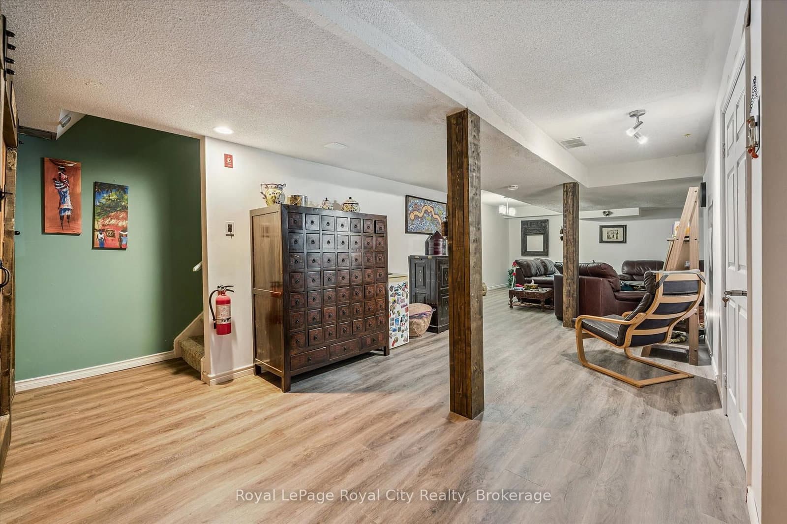 21 Marilyn Drive thumbnail 35