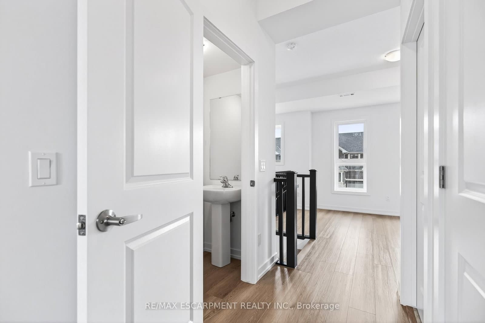 55 Great Falls Boulevard thumbnail 9