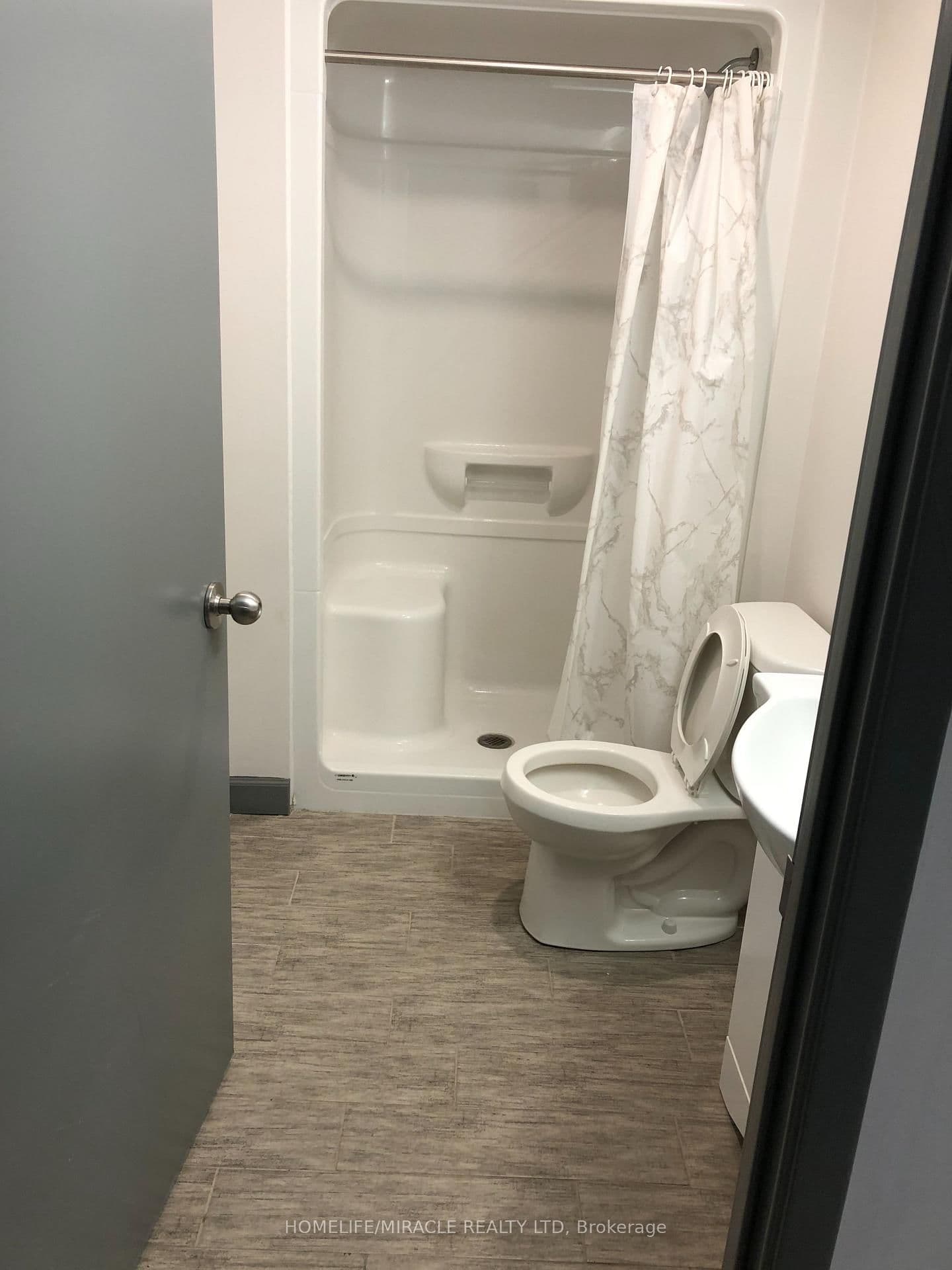 258B Sunview Street, Unit 225 thumbnail 8