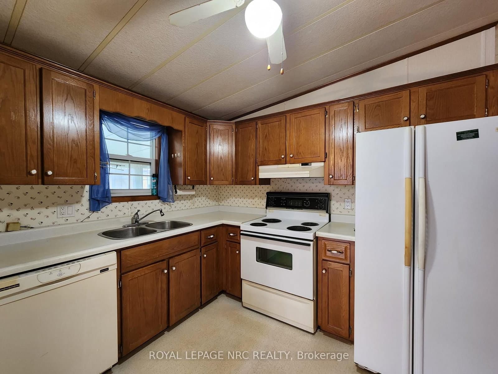 3033 Townline Road, Unit 233 thumbnail 10