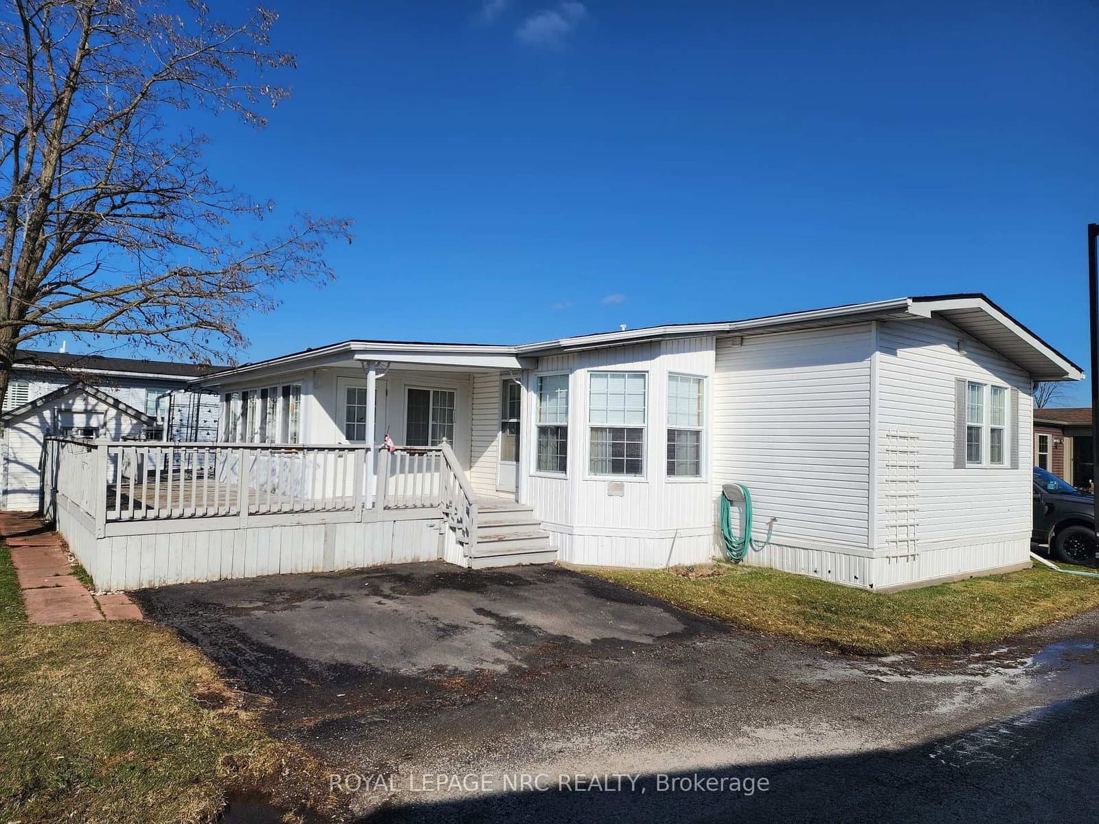 3033 Townline Road, Unit 233 thumbnail 2