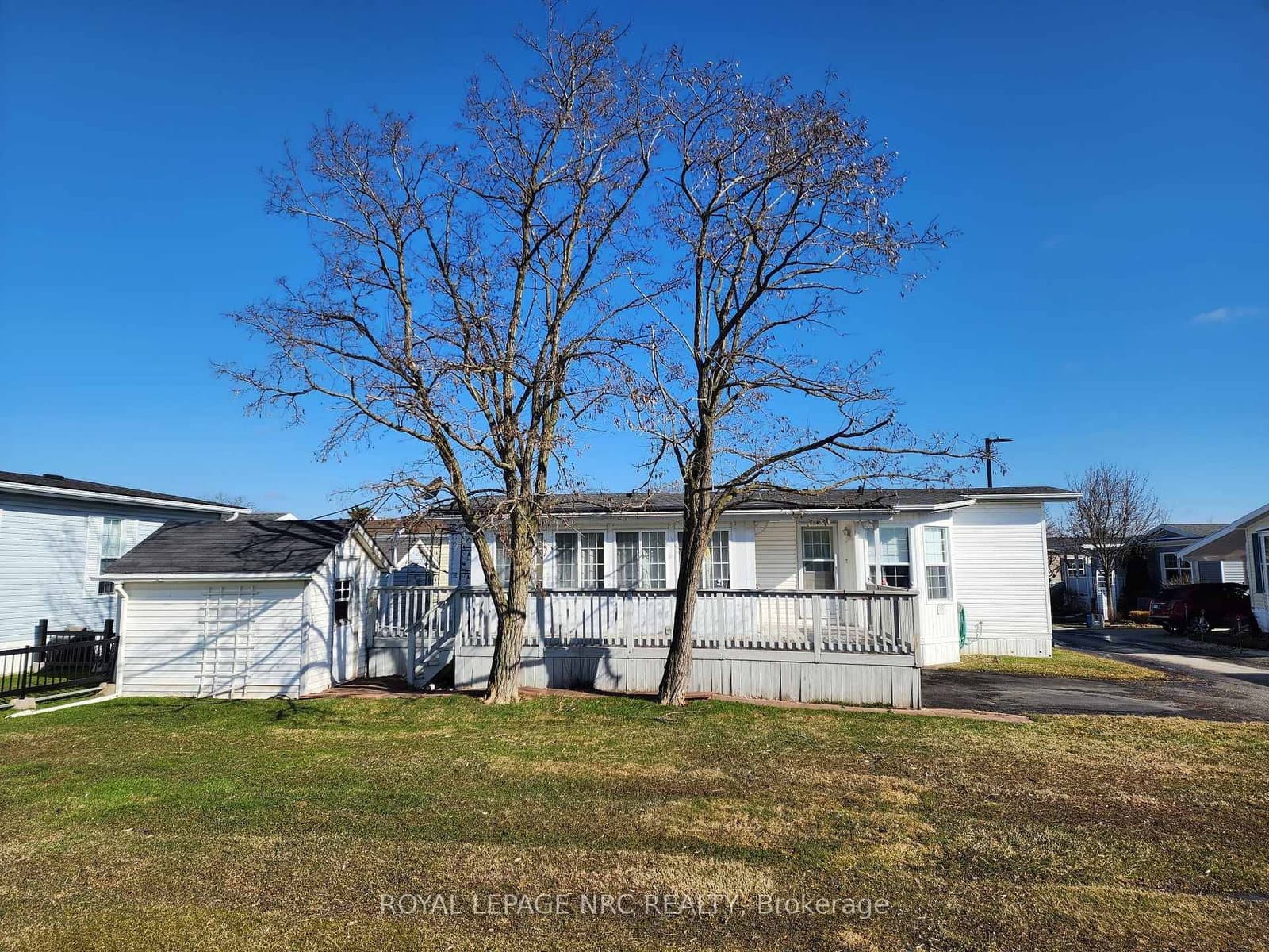 3033 Townline Road, Unit 233 thumbnail 5