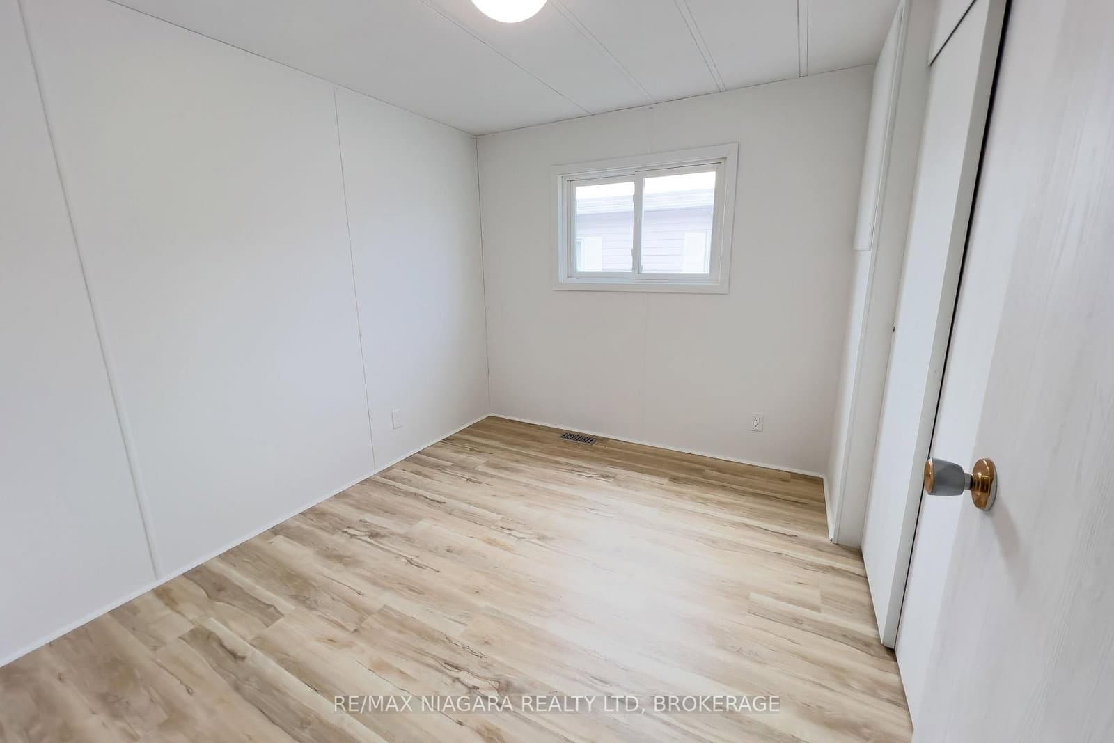 3033 TOWNLINE Road, Unit 74 thumbnail 9