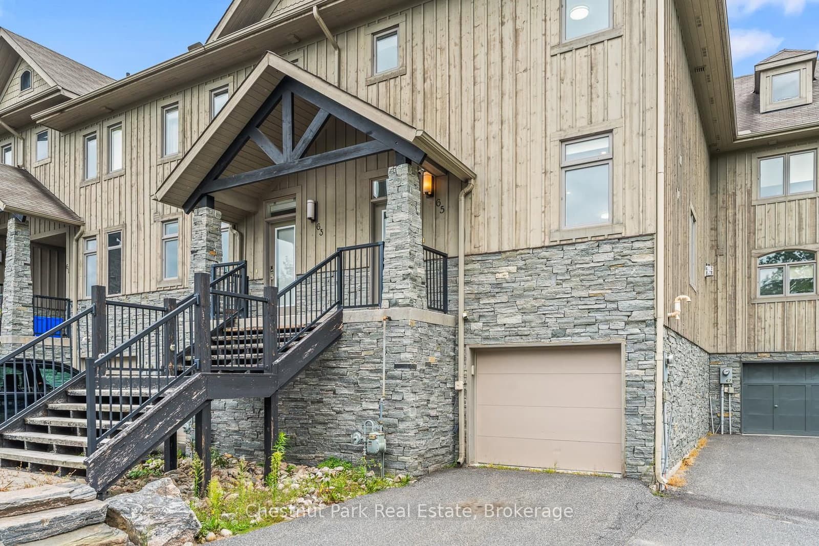 65 Rockmount Crescent thumbnail 2
