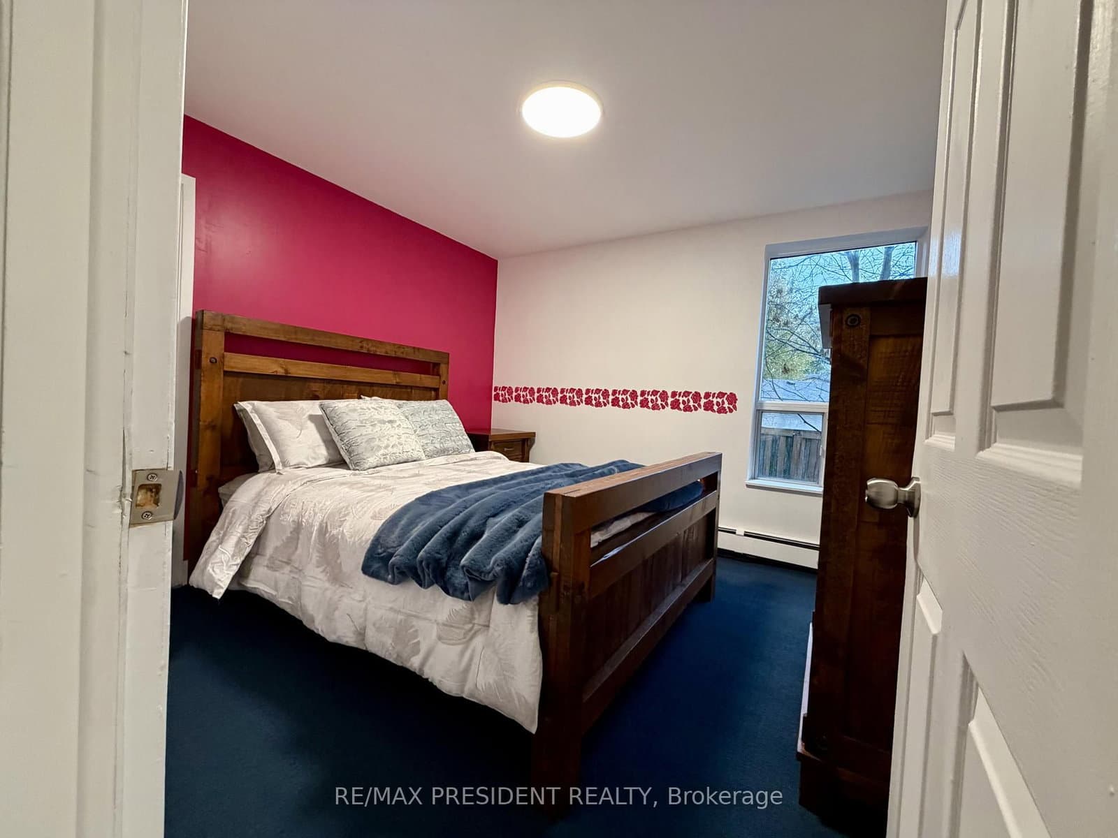 37 Bond Street S thumbnail 15