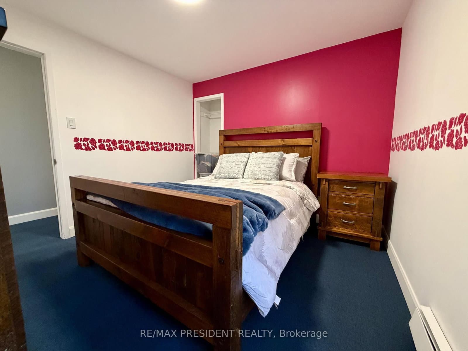 37 Bond Street S thumbnail 16