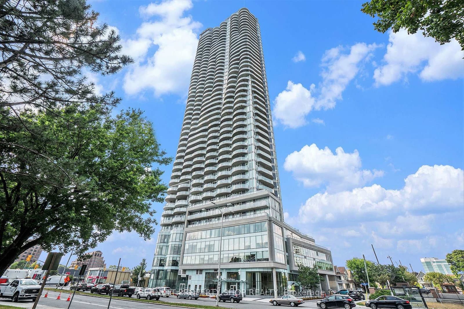 #504 - 805 Carling Avenue