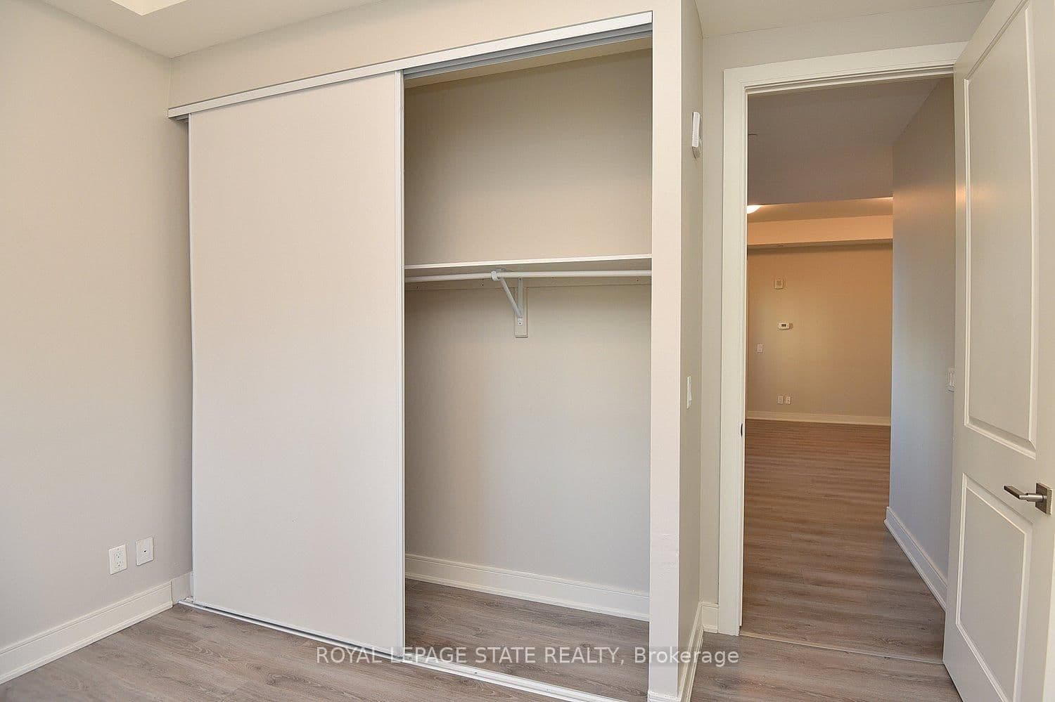 150 Main Street W, Unit 603 thumbnail 23
