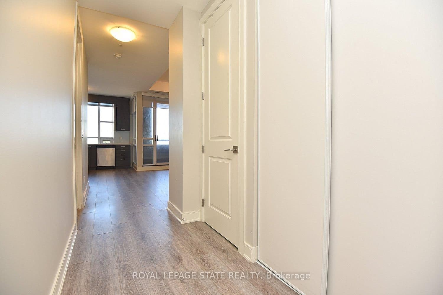 150 Main Street W, Unit 603 thumbnail 4