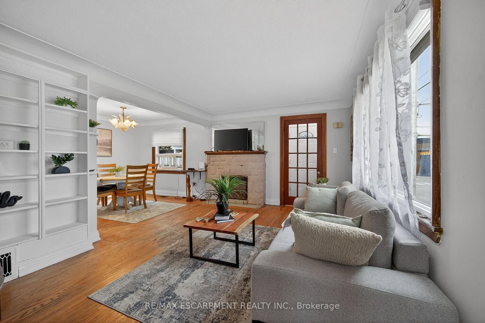 144 Hunter Street W thumbnail 7