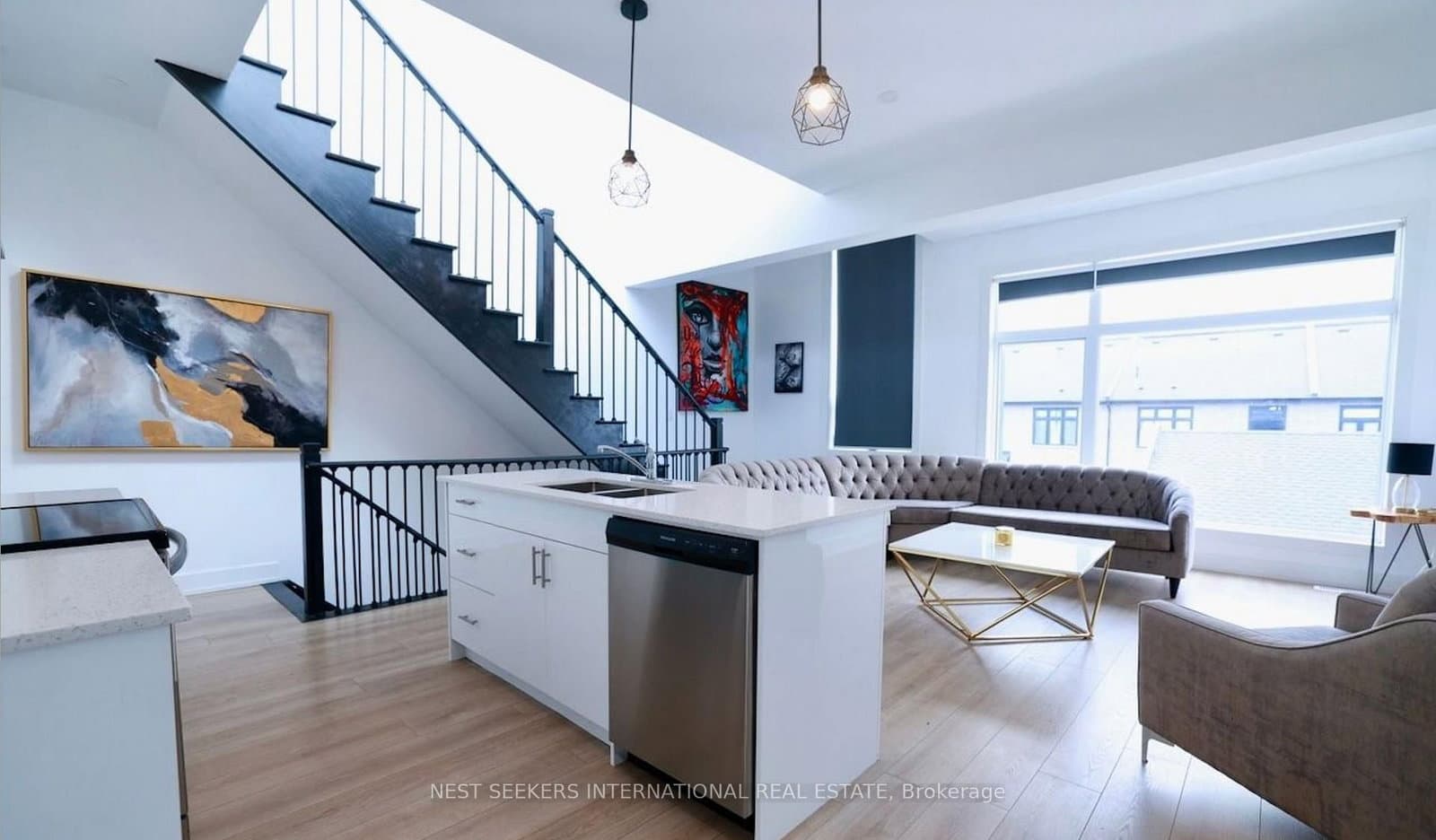 37 Summerside Mews thumbnail 5