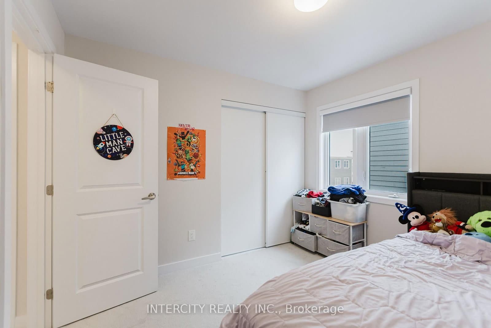 124 Hackamore Crescent thumbnail 28