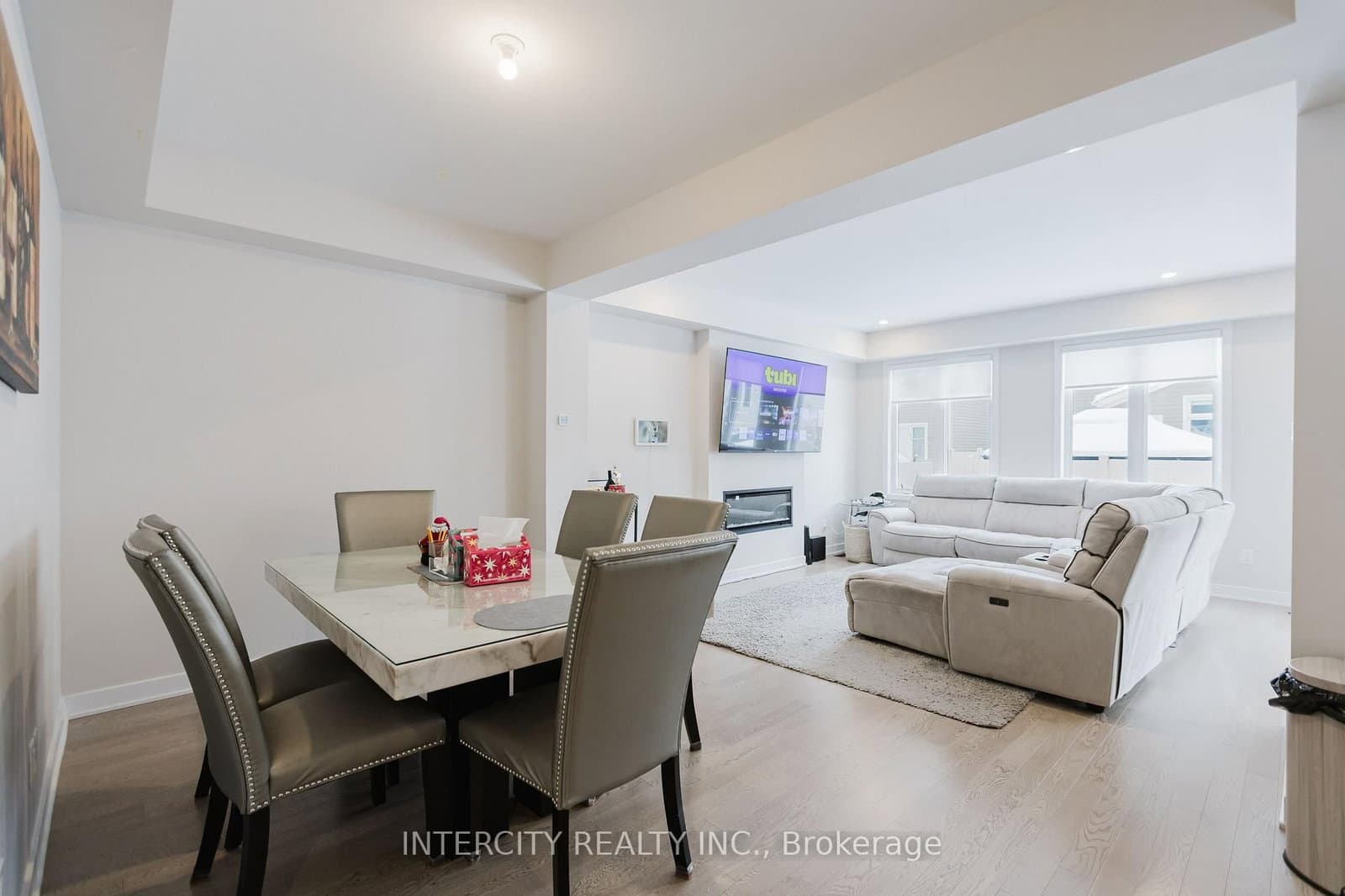 124 Hackamore Crescent thumbnail 9