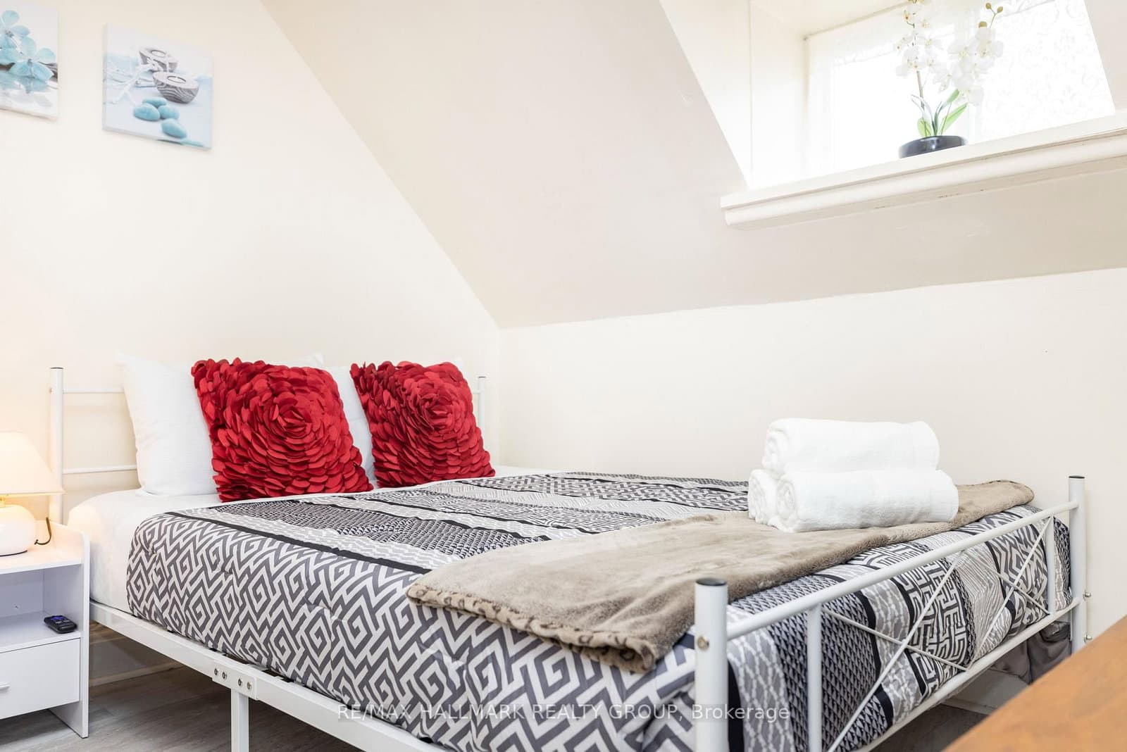 456 BRONSON Avenue, Unit 2 thumbnail 7