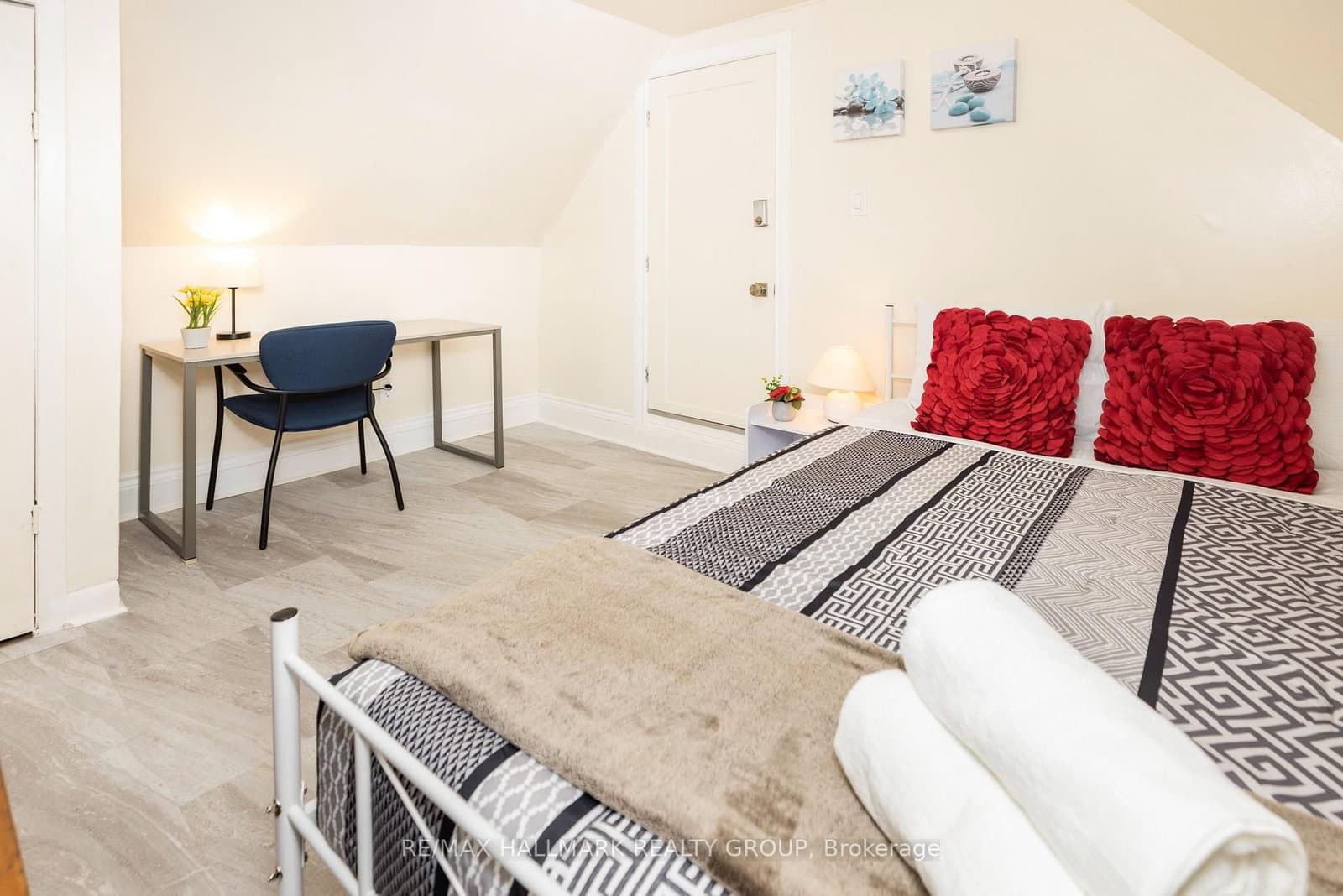 456 BRONSON Avenue, Unit 2 thumbnail 8