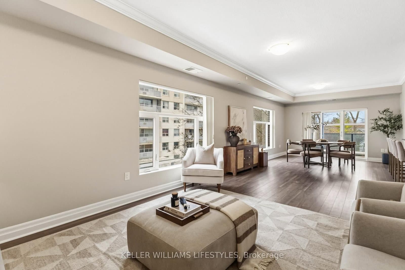89 RIDOUT Street S, Unit 305 thumbnail 3