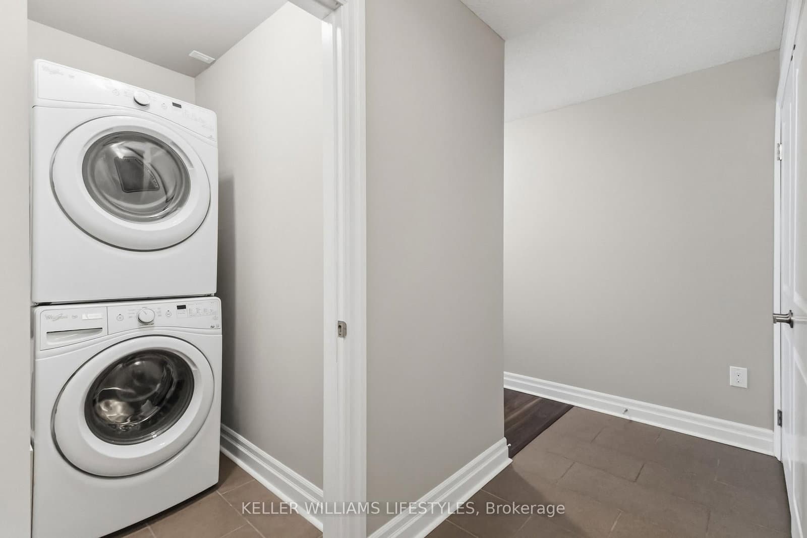 89 RIDOUT Street S, Unit 305 thumbnail 8
