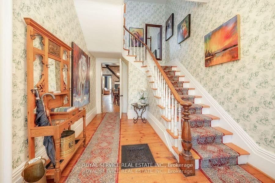 60 King Street W thumbnail 6