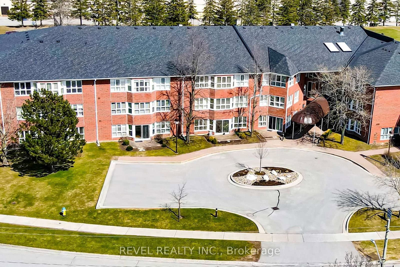 #309 - 4 Heritage Way
