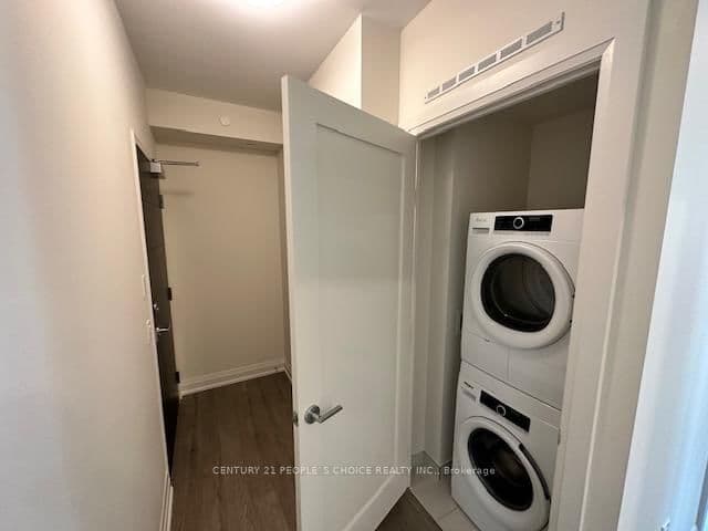 212 King William Street, Unit 703 thumbnail 27