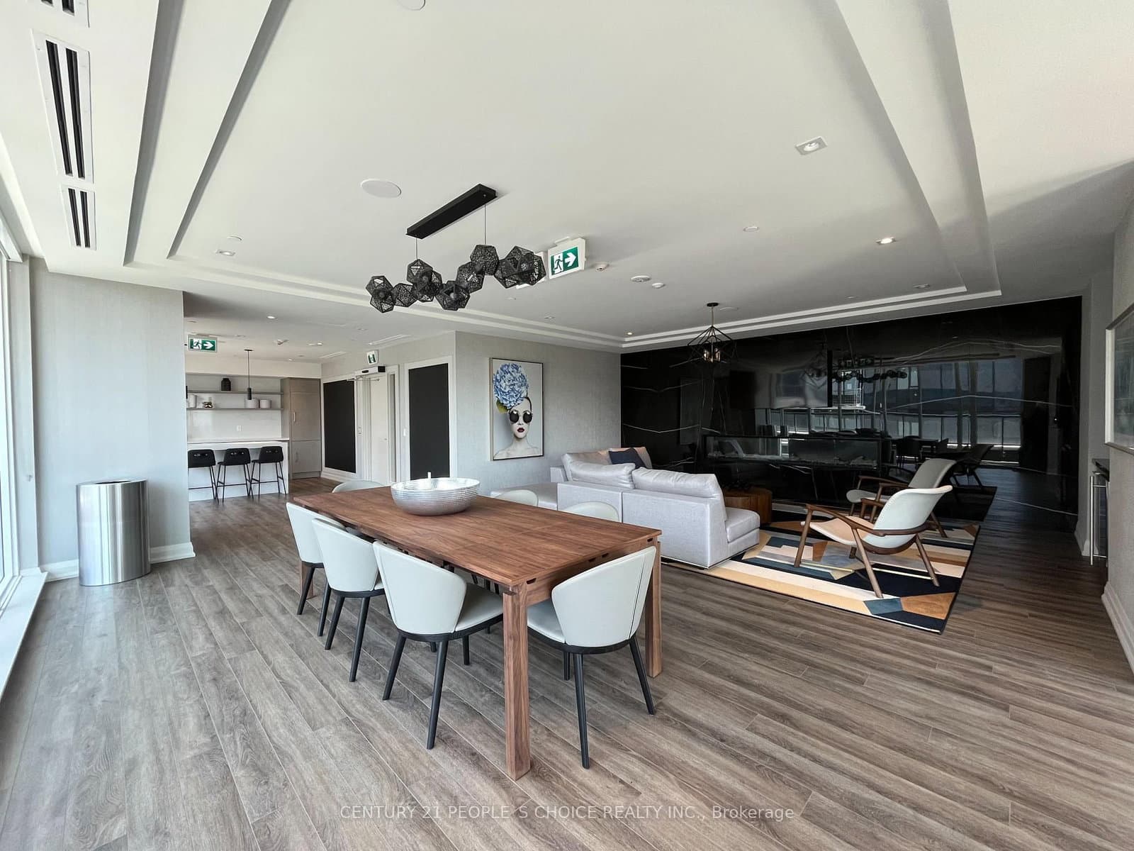 212 King William Street, Unit 703 thumbnail 32