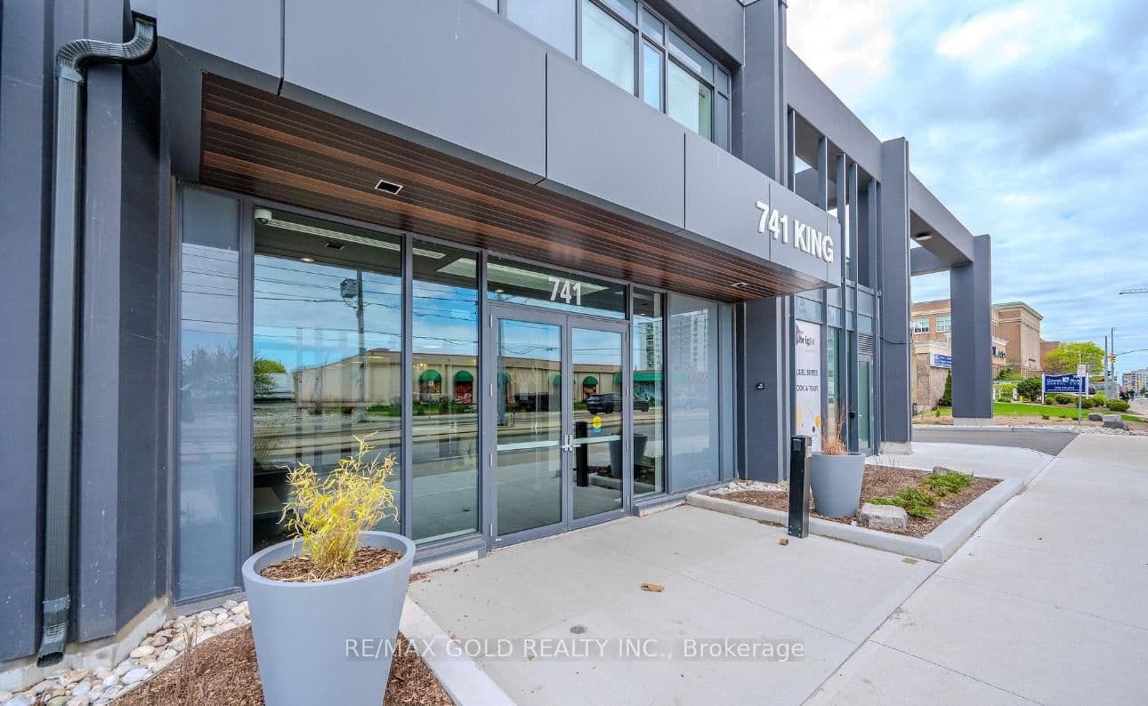 741 King Street, Unit 1302 thumbnail 3