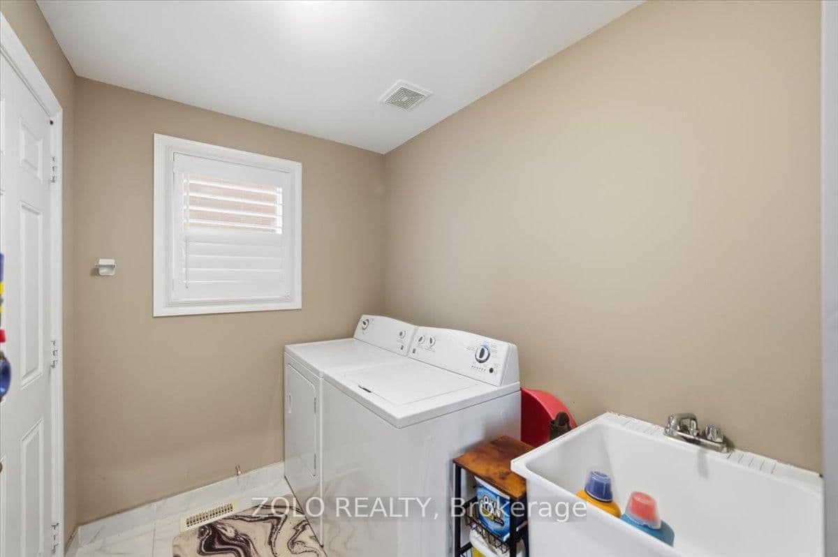 52 Claxton Crescent thumbnail 16